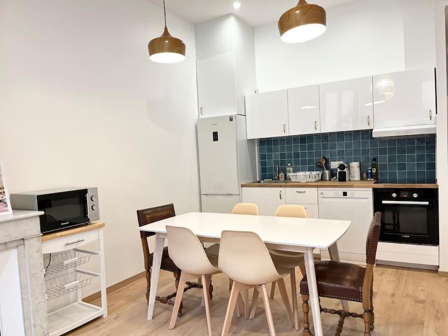 Pleasant 3-Bedroom Flat In The Center Of มาร์กเซย ภายนอก รูปภาพ